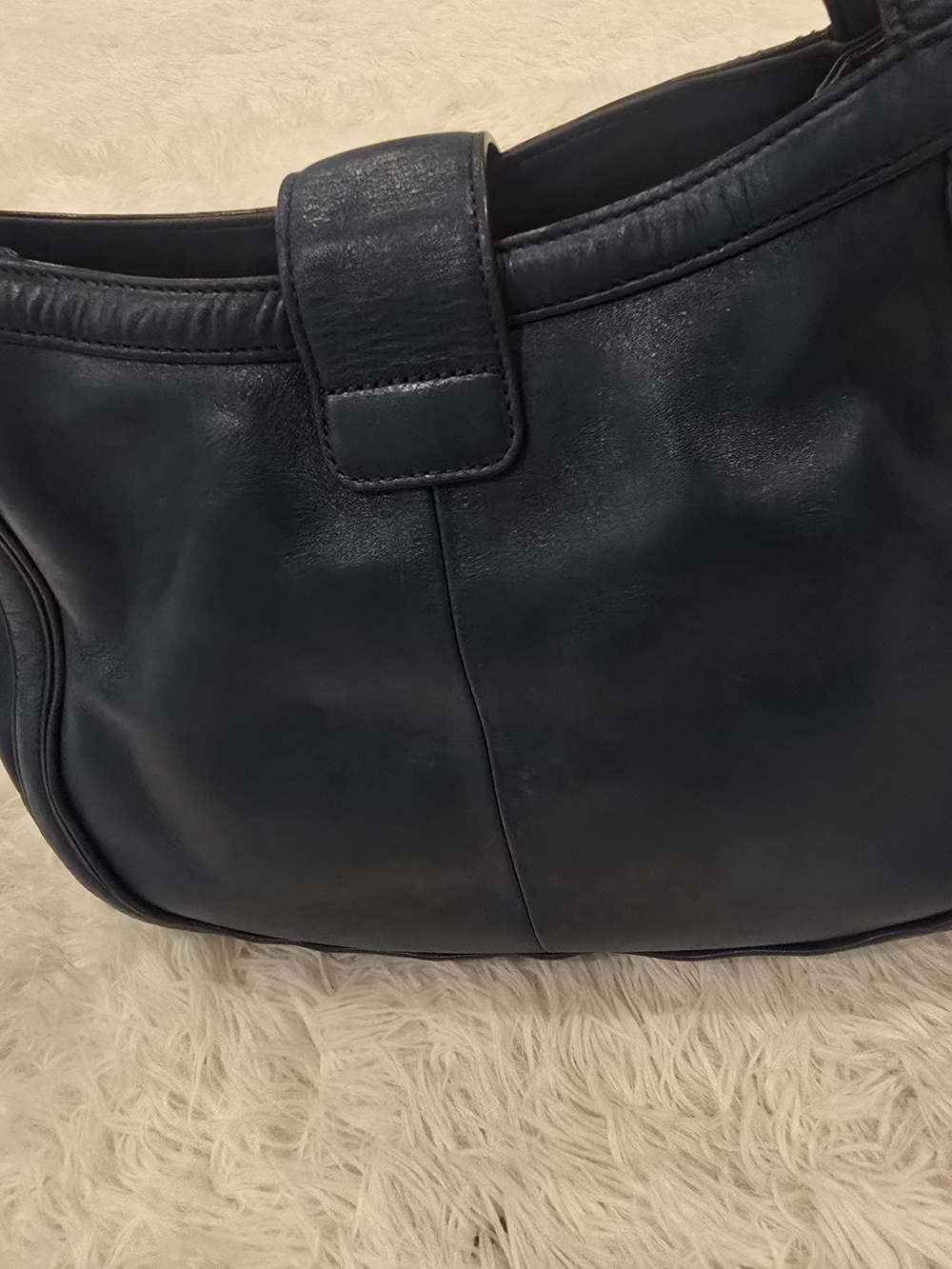 Tory Burch Navy Leather Tote with Gold Logo Snap - Picture 4 of 11